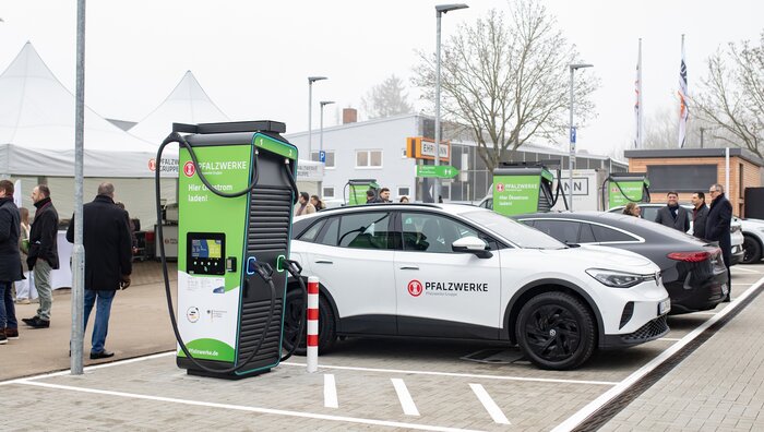 Deutschlandnetz-Ladepark der Pfalzwerke in Landau